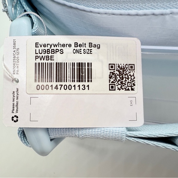 NWT LULULEMON BELT BAG 1L Powder Blue DEAD STOCK COLOR - Picture 6 of 16